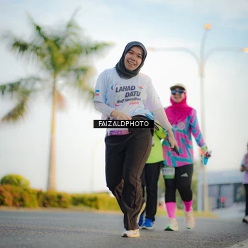 Runner Photo 7859563