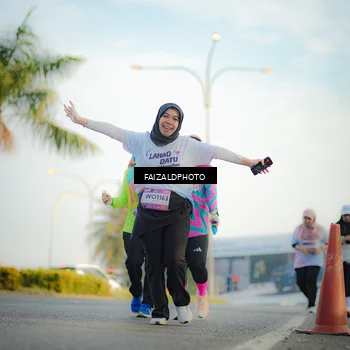 Runner Photo 7859574
