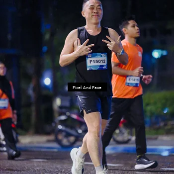 Runner Photo 7859581