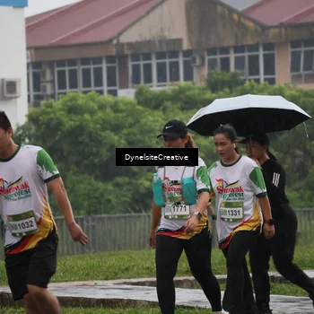 Runner Photo 7859600