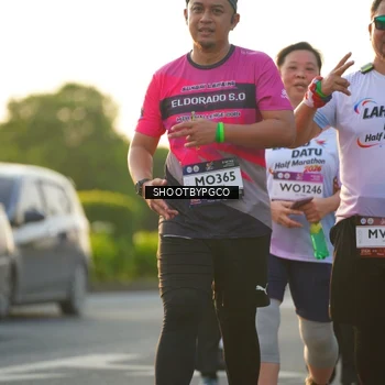 Runner Photo 7859609