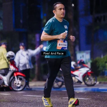Runner Photo 7859883