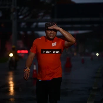 Runner Photo 7859918
