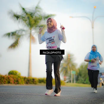 Runner Photo 7859951