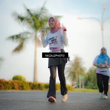Runner Photo 7859960