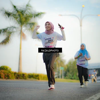 Runner Photo 7859972