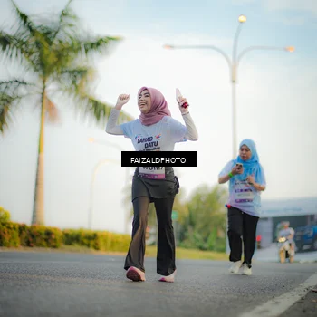 Runner Photo 7859975