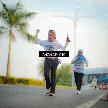 Runner Photo 7859990