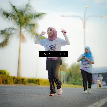 Runner Photo 7859999