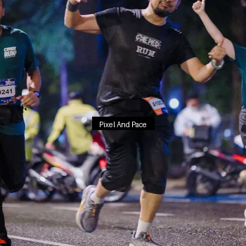 Runner Photo 7860001