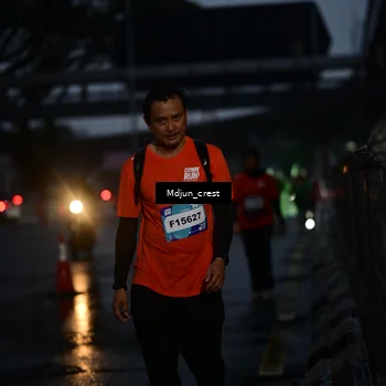 Runner Photo 7860015