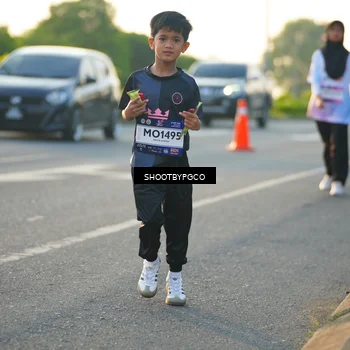 Runner Photo 7860019