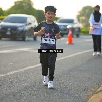 Runner Photo 7860038