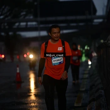 Runner Photo 7860042