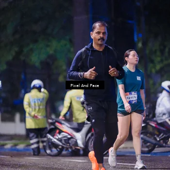 Runner Photo 7860062
