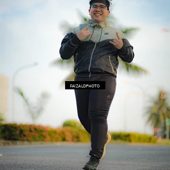 Runner Photo 7860068