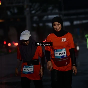 Runner Photo 7860077