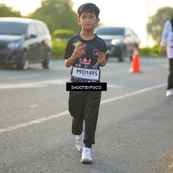 Runner Photo 7860078