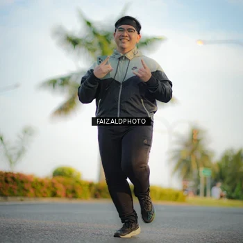 Runner Photo 7860080