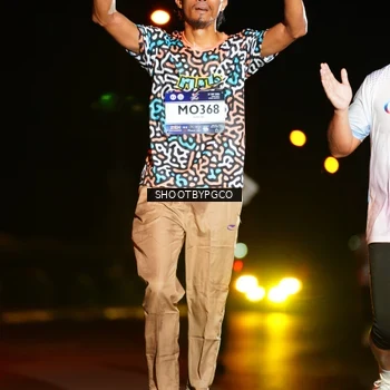 Runner Photo 7860104