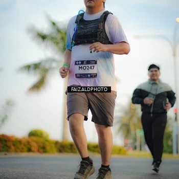 Runner Photo 7860140