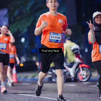Runner Photo 7860176