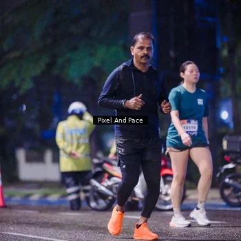 Runner Photo 7860264