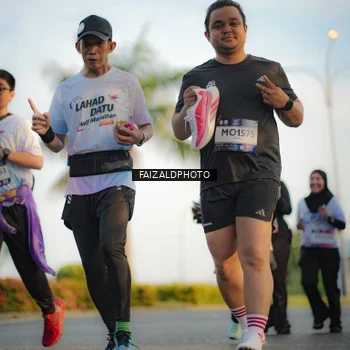 Runner Photo 7860270