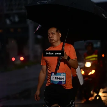 Runner Photo 7860276