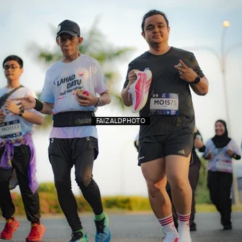 Runner Photo 7860297