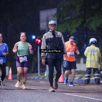 Runner Photo 7860309