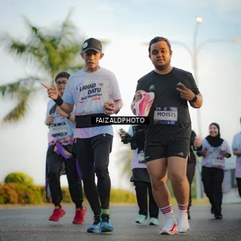 Runner Photo 7860318