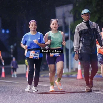 Runner Photo 7860324