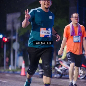 Runner Photo 7860378