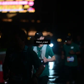 Runner Photo 7860399