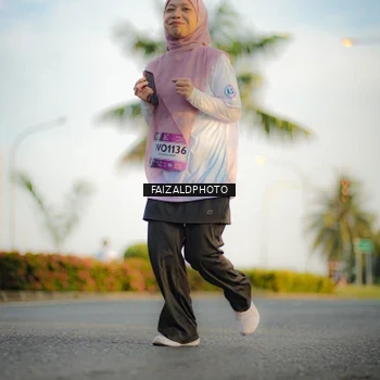 Runner Photo 7860400