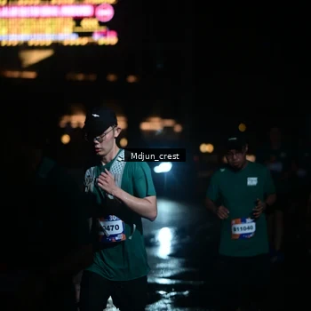 Runner Photo 7860403