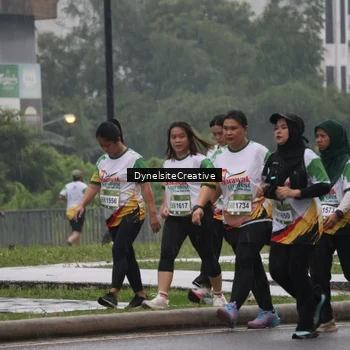 Runner Photo 7860413
