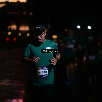 Runner Photo 7860431