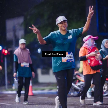Runner Photo 7860438