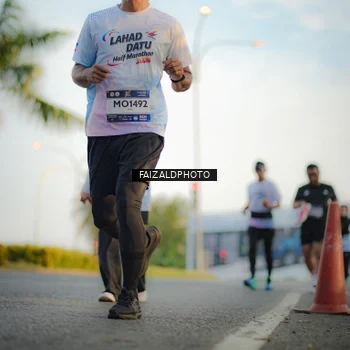 Runner Photo 7860449