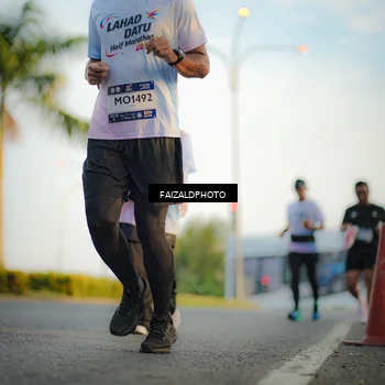 Runner Photo 7860452