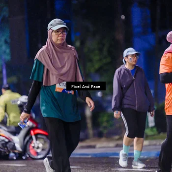 Runner Photo 7860453