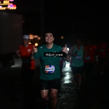Runner Photo 7860460