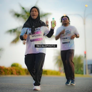 Runner Photo 7860471