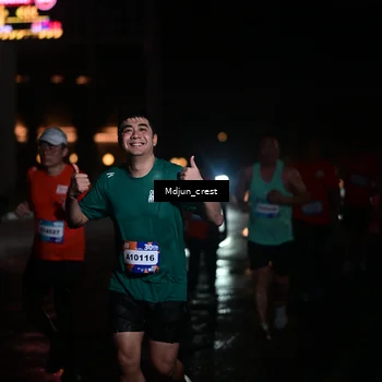 Runner Photo 7860479