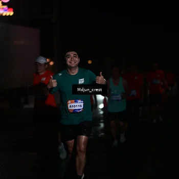 Runner Photo 7860484