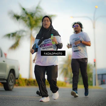 Runner Photo 7860505