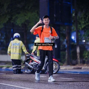 Runner Photo 7860535