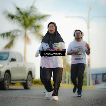 Runner Photo 7860536